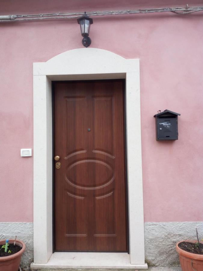 Casa Vacanze Il Paese Dipinto مونتيجيوردانو المظهر الخارجي الصورة